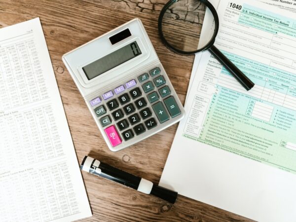 corriger ses impôts @Pexels